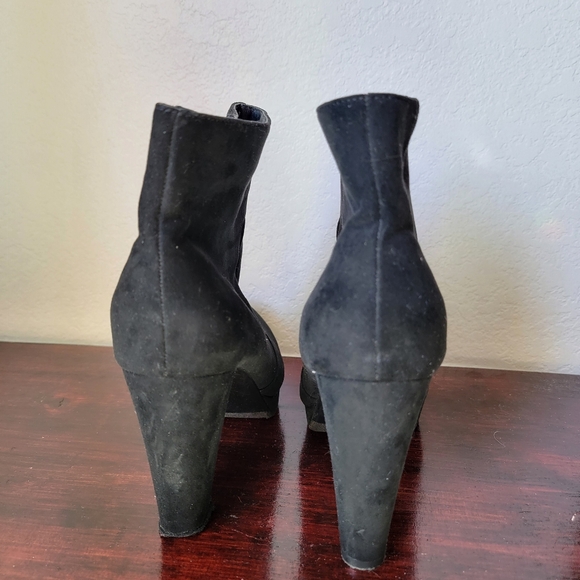 Mossimo Black Suede Heeled Booties - Picture 5 of 7